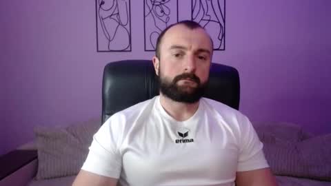 brindlefly69 online show from April 17, 2026, 10:29 am