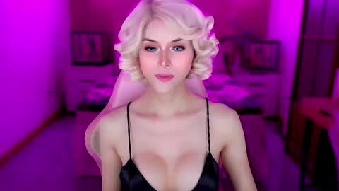 Snapshot of brionatop chatting on November 11, 2025, 1:05 am brionatop online show from November 11, 2025, 1:05 am