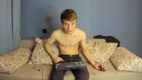 bristlebback online show from November 19, 2025, 12:38 pm