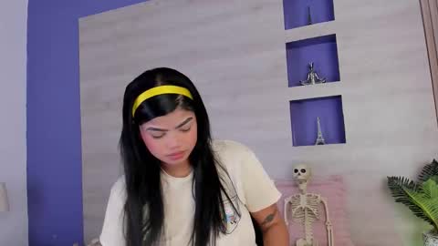 Snapshot of britanny_88 chatting on October 18, 2025, 1:56 pm Britanny online show from October 18, 2025, 1:56 pm