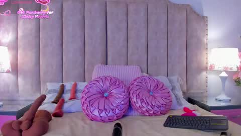 brithanyparker_ online show from March 6, 2026, 7:05 am