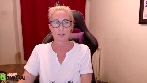 Lady Annabelle Montgomery online show from November 19, 2025, 9:26 pm