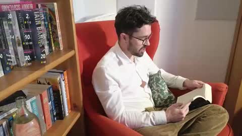 British Poet online show from November 25, 2025, 4:07 pm