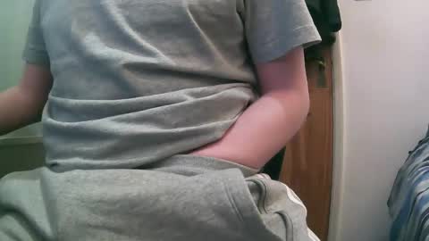 Snapshot of britishtom93 chatting on November 12, 2025, 2:12 am British Tom online show from November 12, 2025, 2:12 am