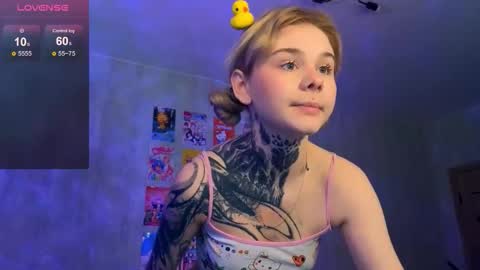 Snapshot of britney_lynch chatting on February 5, 2026, 7:07 pm Britney online show from February 5, 2026, 7:07 pm