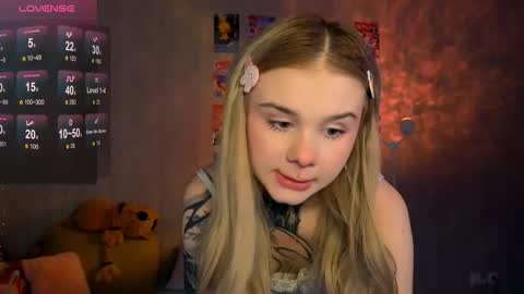 Snapshot of britney_lynch chatting on February 7, 2026, 7:06 pm Britney online show from February 7, 2026, 7:06 pm