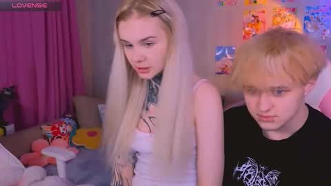 Snapshot of britney_lynch chatting on March 2, 2026, 7:10 pm Britney online show from March 2, 2026, 7:10 pm