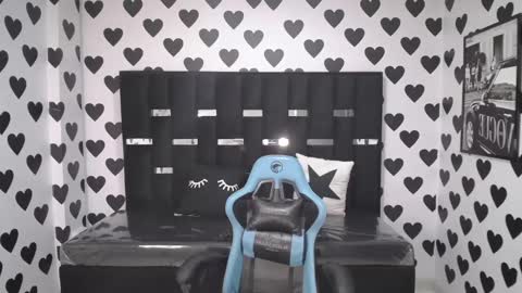 Britney  online show from February 27, 2025, 9:54 am