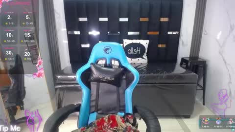 Britney  online show from November 13, 2025, 2:10 am