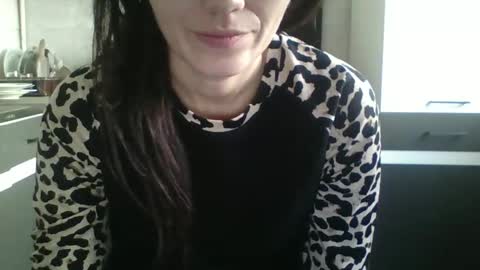 Snapshot of britneyamy chatting on December 13, 2024, 2:16 pm Britney online show from December 13, 2024, 2:16 pm