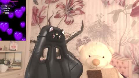 britneybarker online show from September 10, 2025, 1:49 am