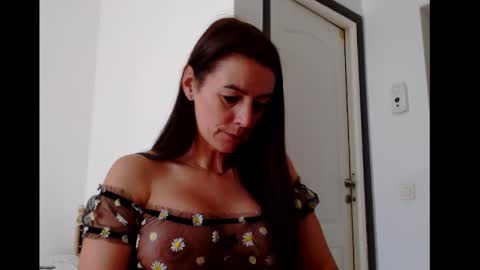 Snapshot of britneydivine chatting on September 16, 2025, 9:10 am Britney online show from September 16, 2025, 9:10 am