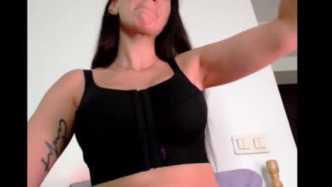 Snapshot of britneydivine chatting on October 2, 2025, 7:04 am Britney online show from October 2, 2025, 7:04 am