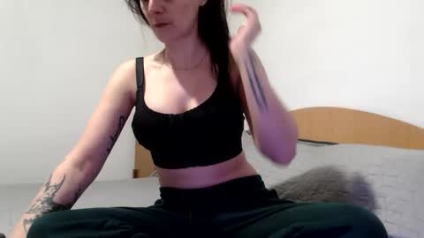 Snapshot of britneydivine chatting on February 9, 2026, 10:30 am Britney online show from February 9, 2026, 10:30 am