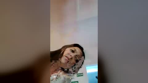 Snapshot of britneymebarak25 chatting on June 29, 2026, 11:27 pm britneymebarak25 online show from June 29, 2026, 11:27 pm