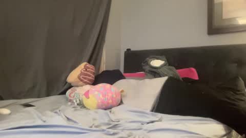 BrittanyBella  Oscar online show from December 15, 2024, 7:42 pm