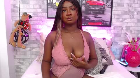 brittany 25 years old  happy as a worm  online show from December 30, 2024, 2:30 pm