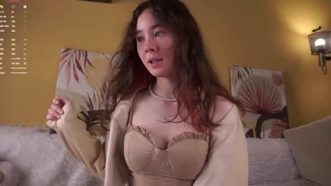 Lina online show from June 3, 2026, 3:17 pm