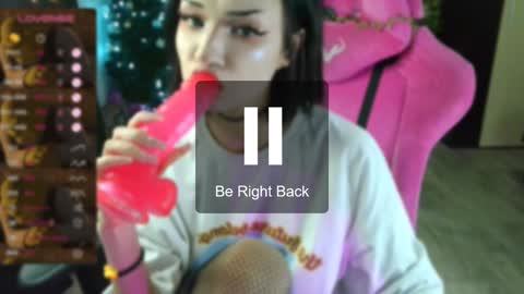 Snapshot of broodmommyy3 chatting on January 14, 2025, 10:44 pm Martha online show from January 14, 2025, 10:44 pm