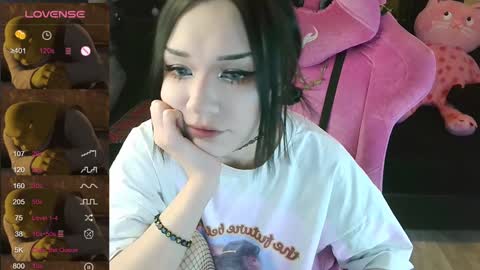 Snapshot of broodmommyy3 chatting on February 8, 2025, 3:41 am Martha online show from February 8, 2025, 3:41 am