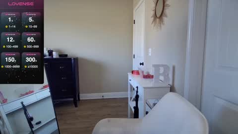 brookebee online show from December 31, 2024, 8:02 pm