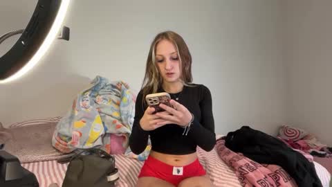 Snapshot of brookepatterson chatting on September 9, 2025, 6:18 pm brookepatterson online show from September 9, 2025, 6:18 pm