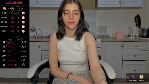 broosnica1 online show from February 13, 2025, 1:59 pm