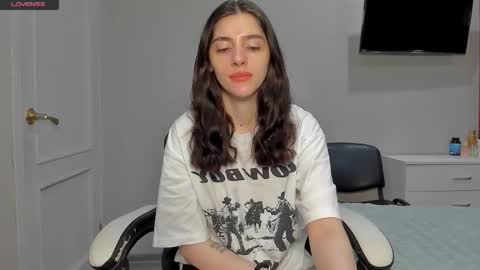 broosnica1 online show from December 17, 2025, 7:14 am