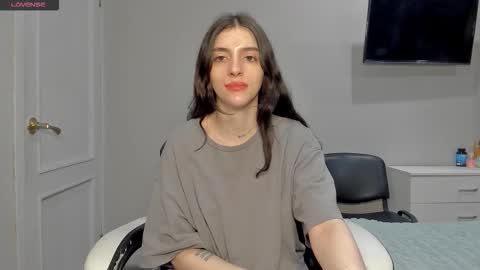 broosnica1 online show from December 18, 2025, 7:47 am