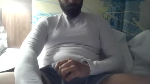 brownbd32 online show from February 5, 2025, 10:44 pm