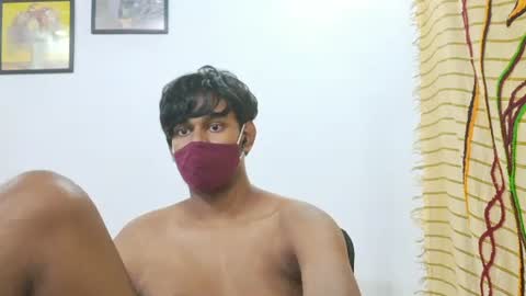 Snapshot of brownguy2505 chatting on September 18, 2025, 9:39 pm brownguy2505 online show from September 18, 2025, 9:39 pm