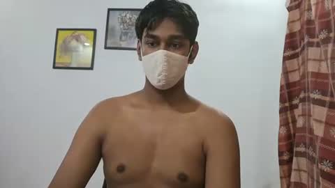 Snapshot of brownguy2505 chatting on October 5, 2025, 4:44 am brownguy2505 online show from October 5, 2025, 4:44 am