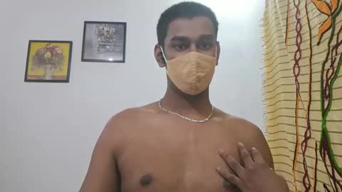 Snapshot of brownguy2505 chatting on November 11, 2025, 2:39 pm brownguy2505 online show from November 11, 2025, 2:39 pm