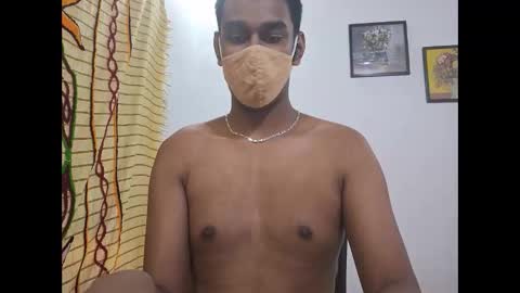 Snapshot of brownguy2505 chatting on November 12, 2025, 8:04 am brownguy2505 online show from November 12, 2025, 8:04 am