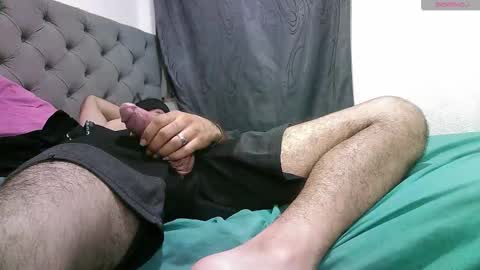 Snapshot of brownnie_man chatting on October 25, 2025, 6:32 am Mandinnnngooooo online show from October 25, 2025, 6:32 am