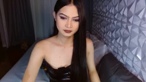 Snapshot of brownsausageroberta chatting on January 24, 2025, 7:51 am Roberta GODDESS OF PLEASURE AND SEXUALDESIRE online show from January 24, 2025, 7:51 am