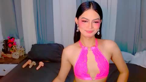 Snapshot of brownsausageroberta chatting on October 7, 2025, 2:03 pm Roberta GODDESS OF PLEASURE AND SEXUALDESIRE online show from October 7, 2025, 2:03 pm