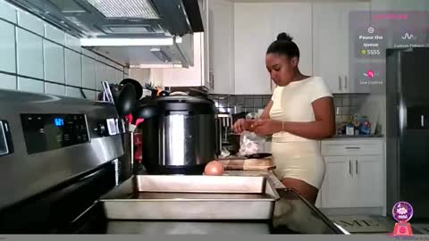 Brownsuagrcutie online show from December 15, 2025, 11:20 pm