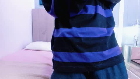 Bruce Hans online show from September 25, 2025, 11:47 am