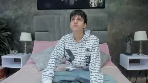 Bruce Hans online show from January 17, 2026, 11:48 am