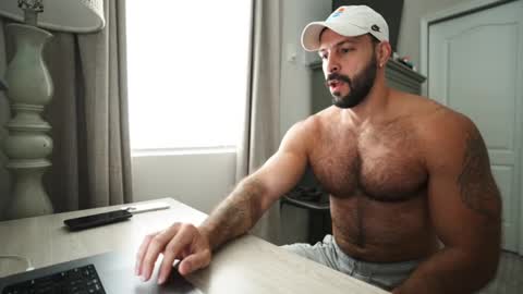 Snapshot of brucestryker chatting on September 9, 2025, 2:16 pm onlyfans BRUCESTRYKER online show from September 9, 2025, 2:16 pm