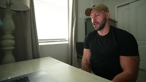 Snapshot of brucestryker chatting on February 12, 2026, 1:50 pm onlyfans BRUCESTRYKER online show from February 12, 2026, 1:50 pm