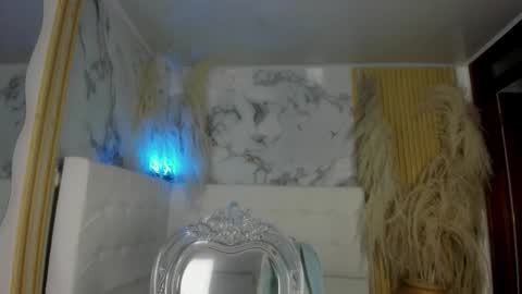 Bruja SCarlata online show from October 8, 2025, 10:13 am