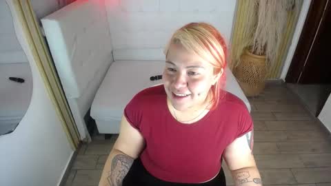 Bruja SCarlata online show from December 17, 2025, 11:27 am