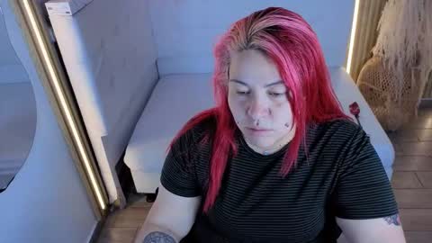 Snapshot of bruja_scarlata chatting on February 9, 2026, 11:14 am Bruja SCarlata online show from February 9, 2026, 11:14 am