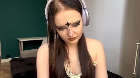 Luna online show from May 13, 2026, 1:30 pm