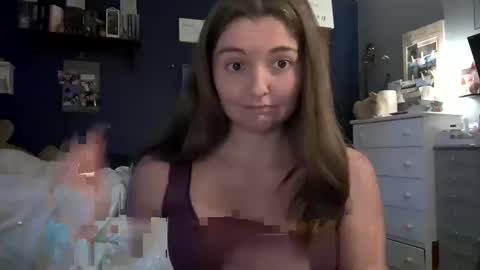 Snapshot of brunettebaby040 chatting on October 13, 2025, 9:59 pm brunettebaby040 online show from October 13, 2025, 9:59 pm