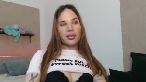 Luna online show from January 9, 2026, 5:26 pm