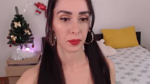 Ellis online show from December 17, 2025, 8:20 am