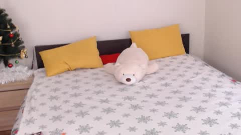 Ellis online show from December 22, 2025, 7:49 am